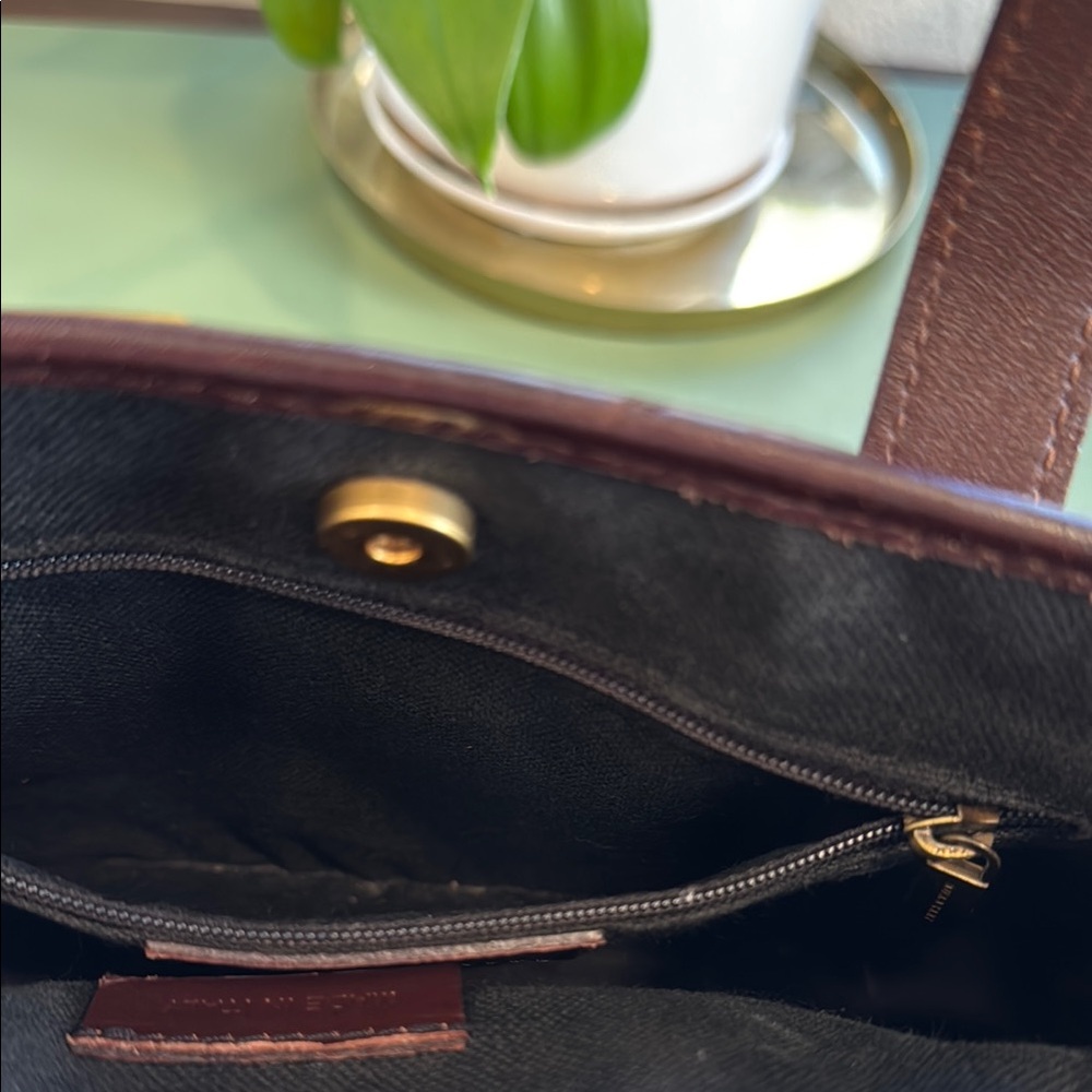 Burberry Cream and Brown Tote Bag with Classic Design - Picture 11 of 13